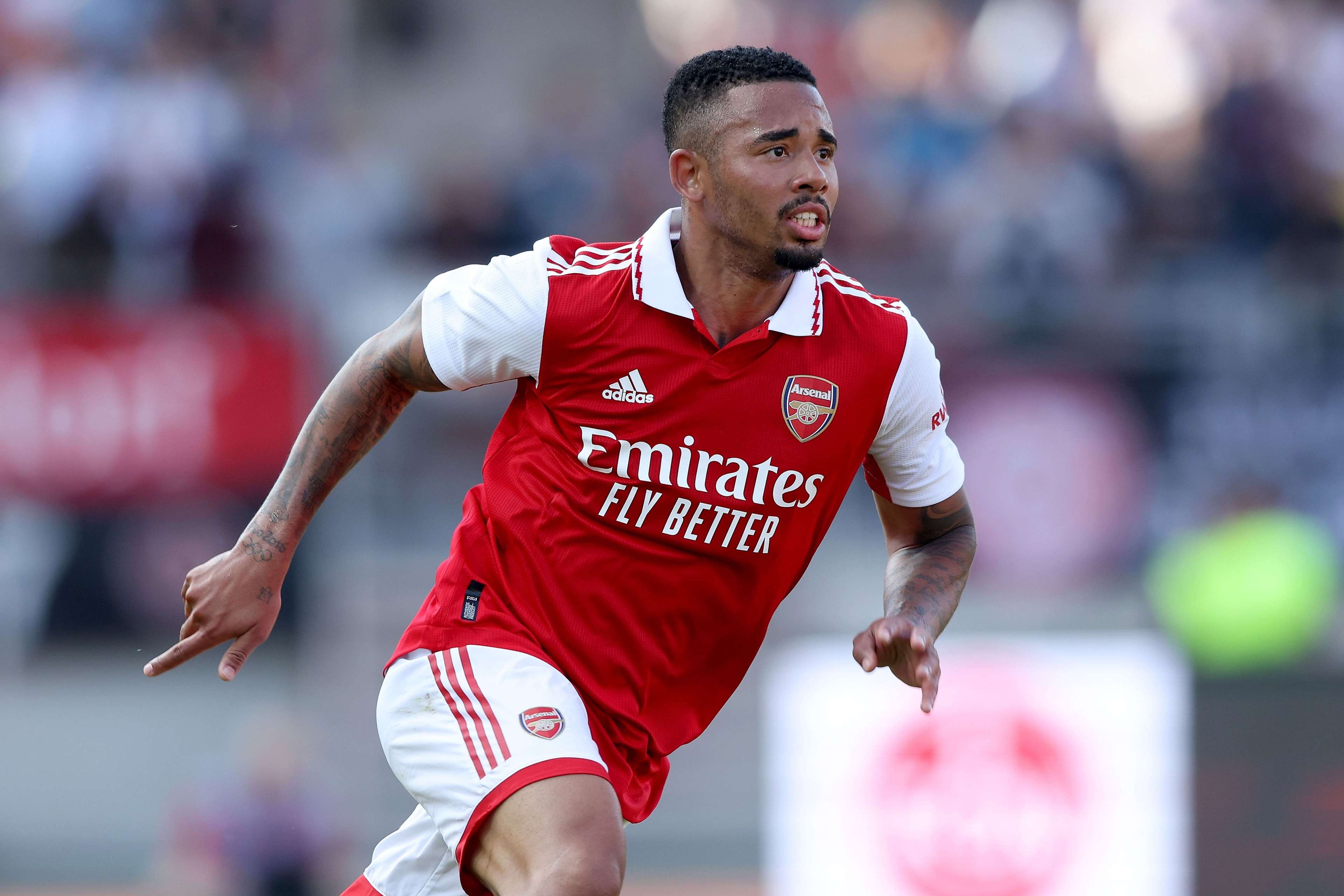 持後防的穩 持後防的穩